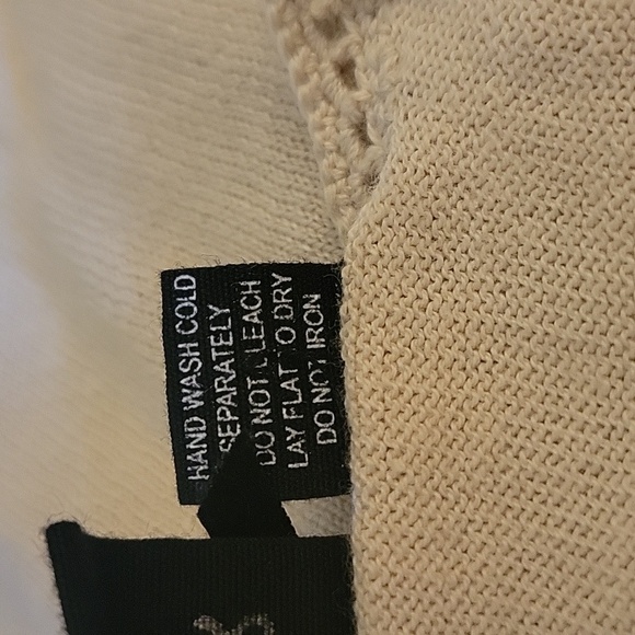 VTG NICK & MO Cream Ruffle Embroidered Peplum Button Down Sweater Medium - Picture 8 of 8